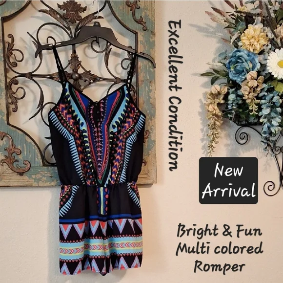 Blue and Black Geometric Romper. Size MEDIUM NWOT - Picture 3 of 12